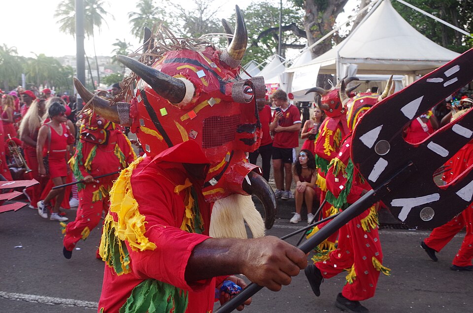 diable rouge carnaval martinique
